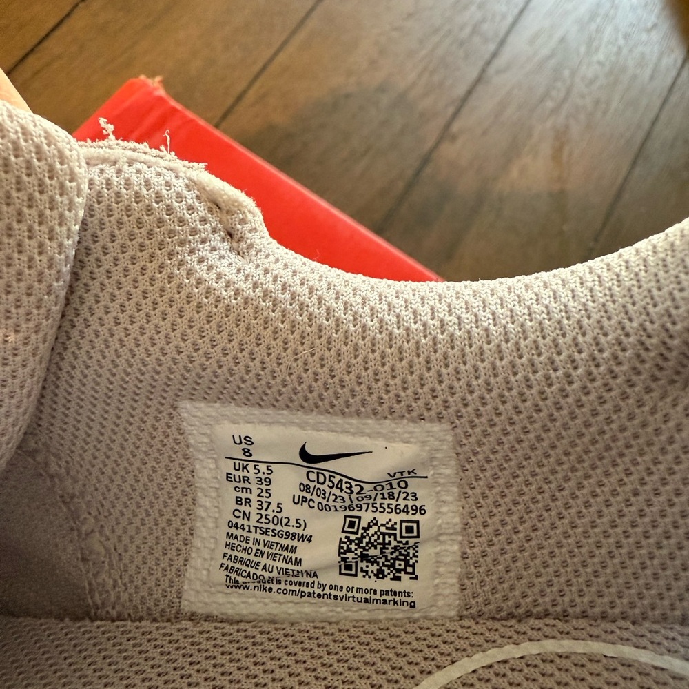 NEW never worn Nike Air Max excee in lilac - Picture 5 of 5